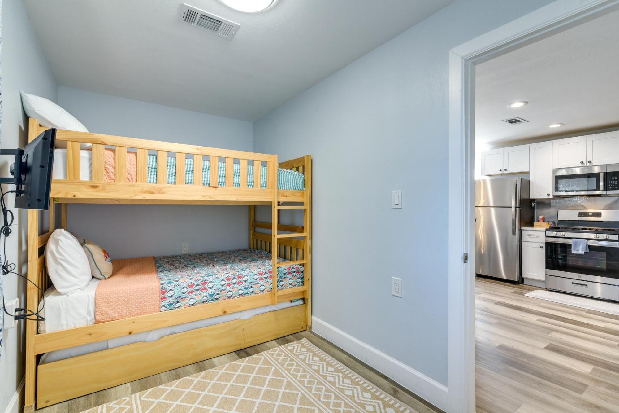 Vila Seaside Retreat In Galveston Near Pleasure Pier! Exteriér fotografie